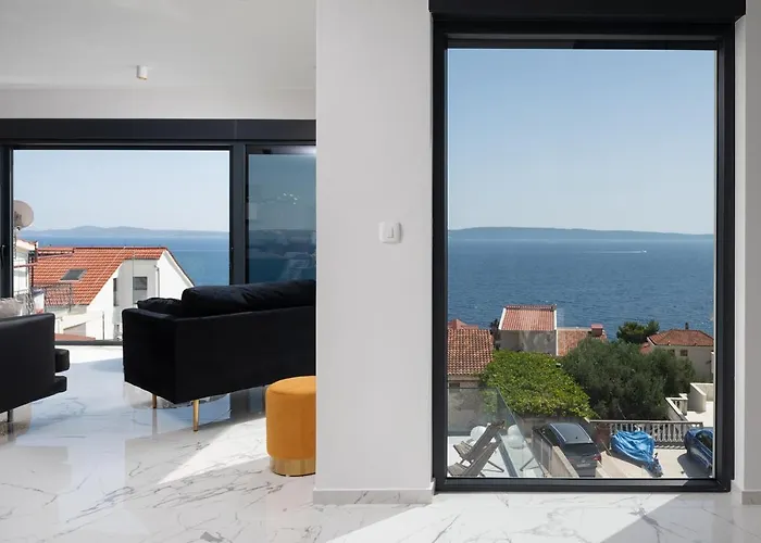 Villa Julian With A Heated Pool