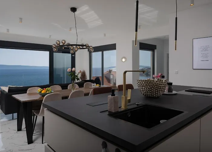 빌라 Julian With A Heated Pool