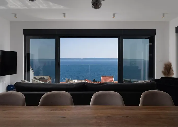 Julian With A Heated Pool * 트로기르