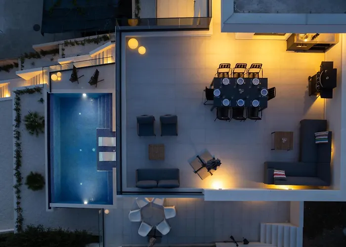 Julian With A Heated Pool * 트로기르