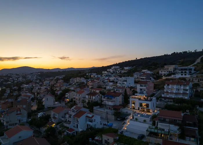 Julian With A Heated Pool 빌라 *