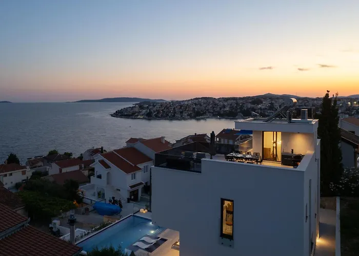 Julian With A Heated Pool 빌라 트로기르