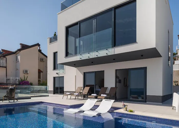 Julian With A Heated Pool 빌라 트로기르