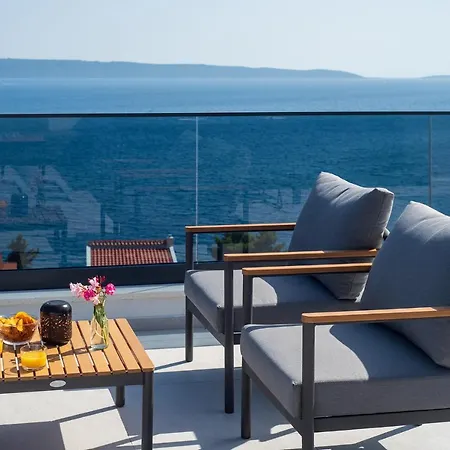 Julian With A Heated Pool וילה *