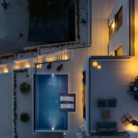 Julian With A Heated Pool Villa Trogir