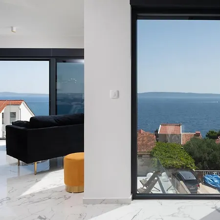 别墅 Julian With A Heated Pool