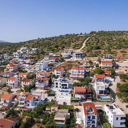 别墅 Julian With A Heated Pool *